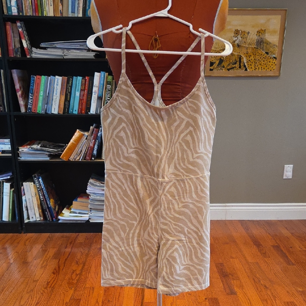 Old Navy Beige Zebra Print Activewear